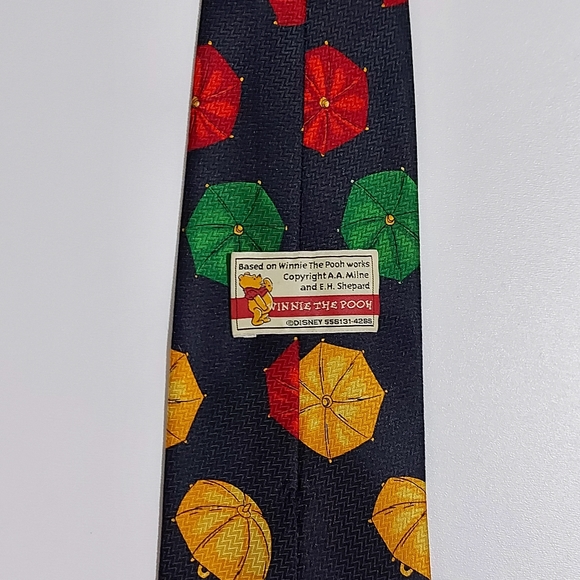 Vintage DISNEY Winnie The Poo and Piglet Tie - Picture 3 of 6